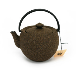 Small round Japanese prestige cast iron teapot, CHÛSHIN KÔBÔ MARUTAMA, yellow