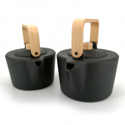 Japanese cast iron kettle, straight shape, light wood handle, MOKUSEI HANDORU, black