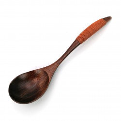 Cucchiaio di legno scuro e cordoncino marrone, MOKUSEI SUPUN